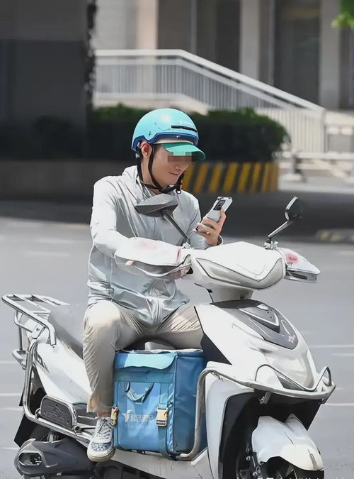 汽车限速多少不用头盔
